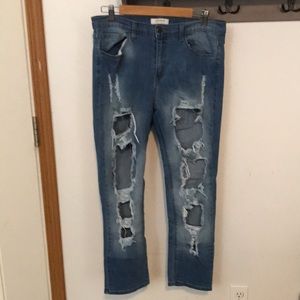 Vibrant jeans, blue distressed size 15 (W31)